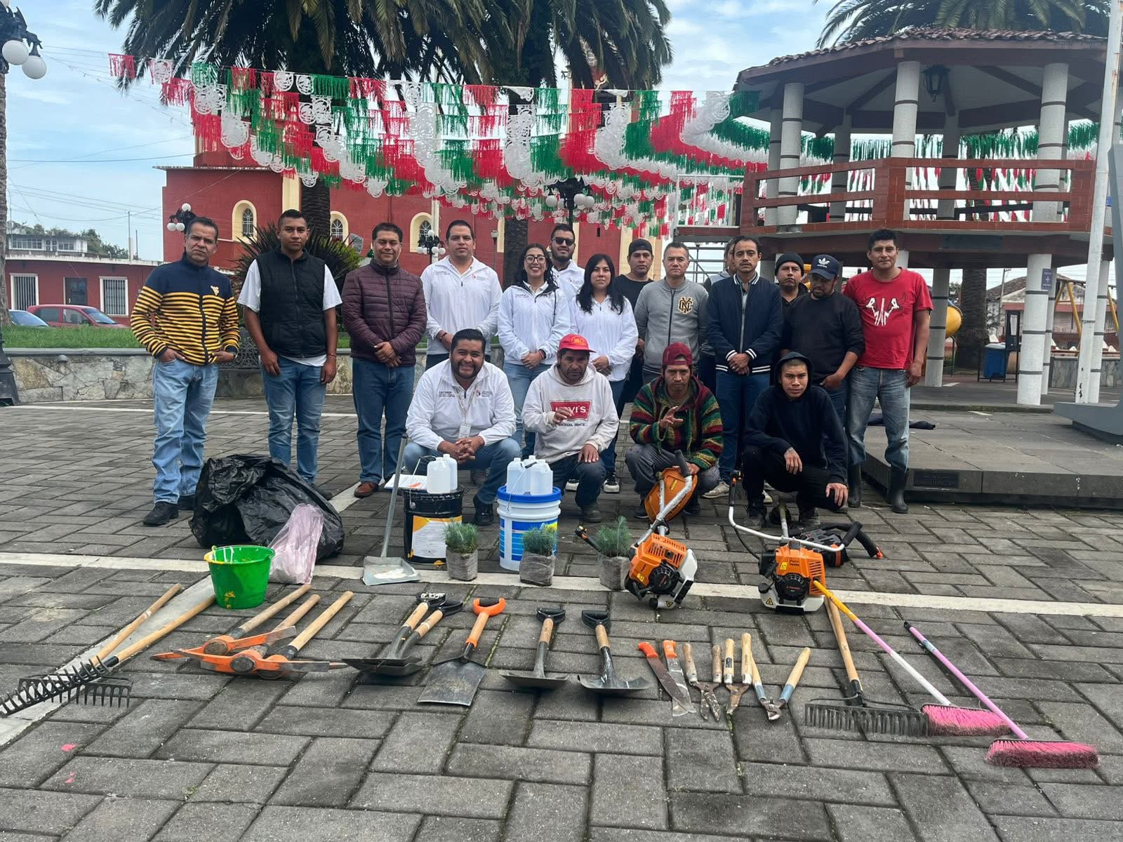 Jornada y entrega de material